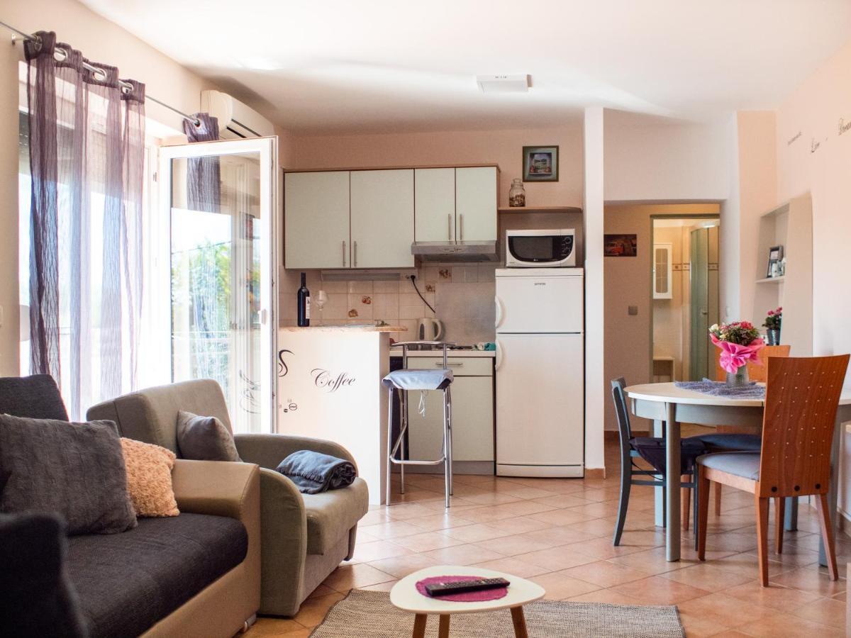 Apartments Zaton Екстер'єр фото