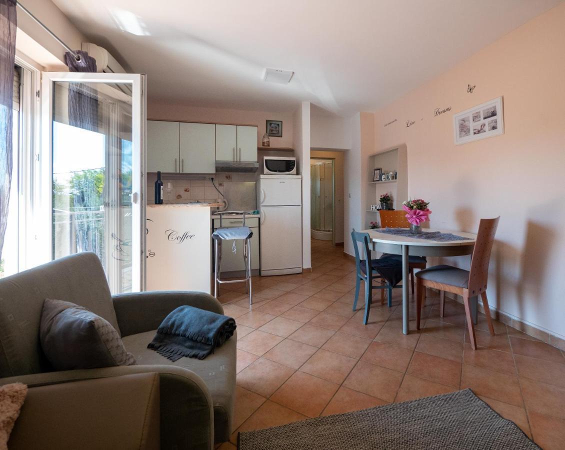 Apartments Zaton Екстер'єр фото