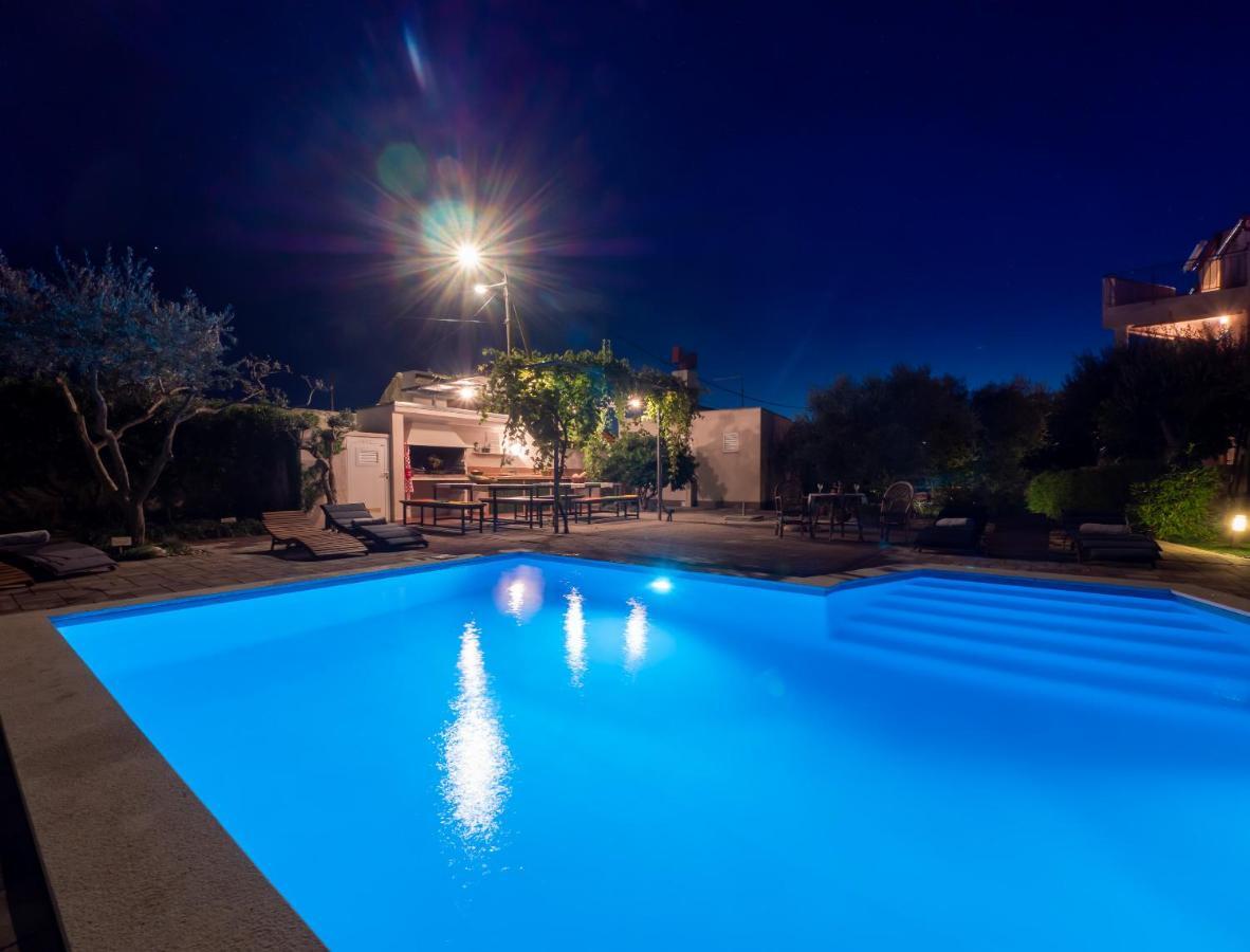 Apartments Zaton Екстер'єр фото