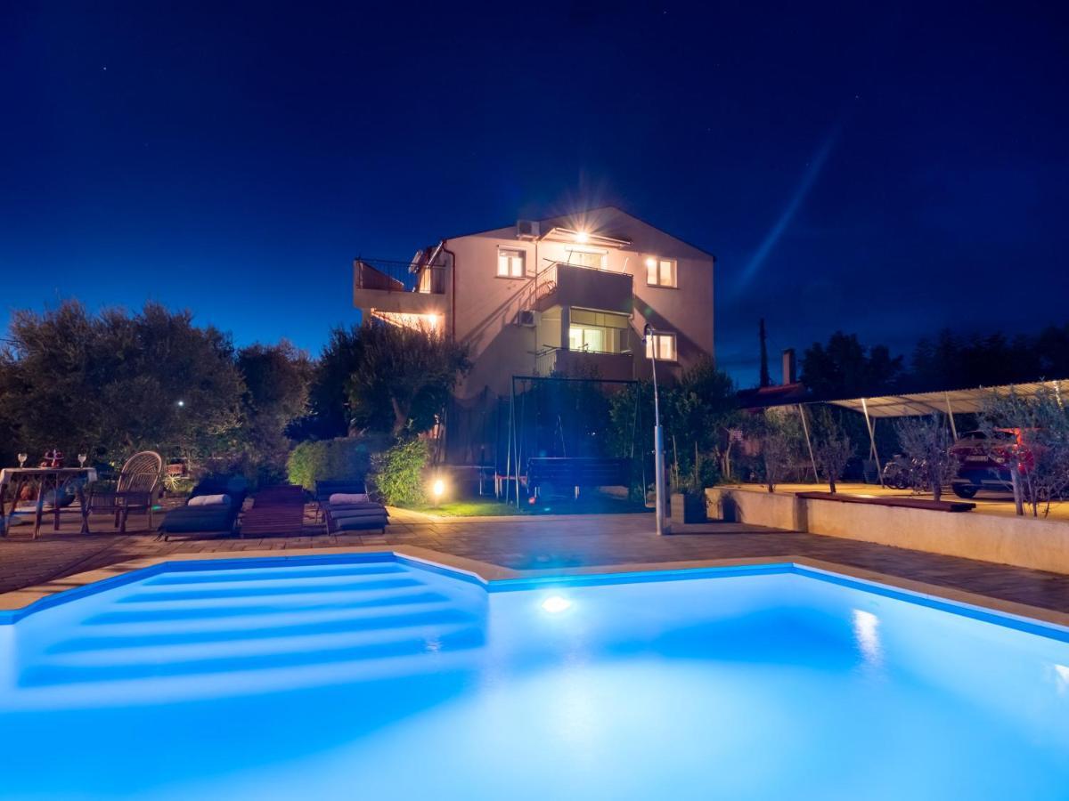 Apartments Zaton Екстер'єр фото