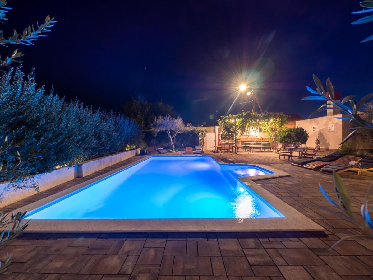 Apartments Zaton Екстер'єр фото